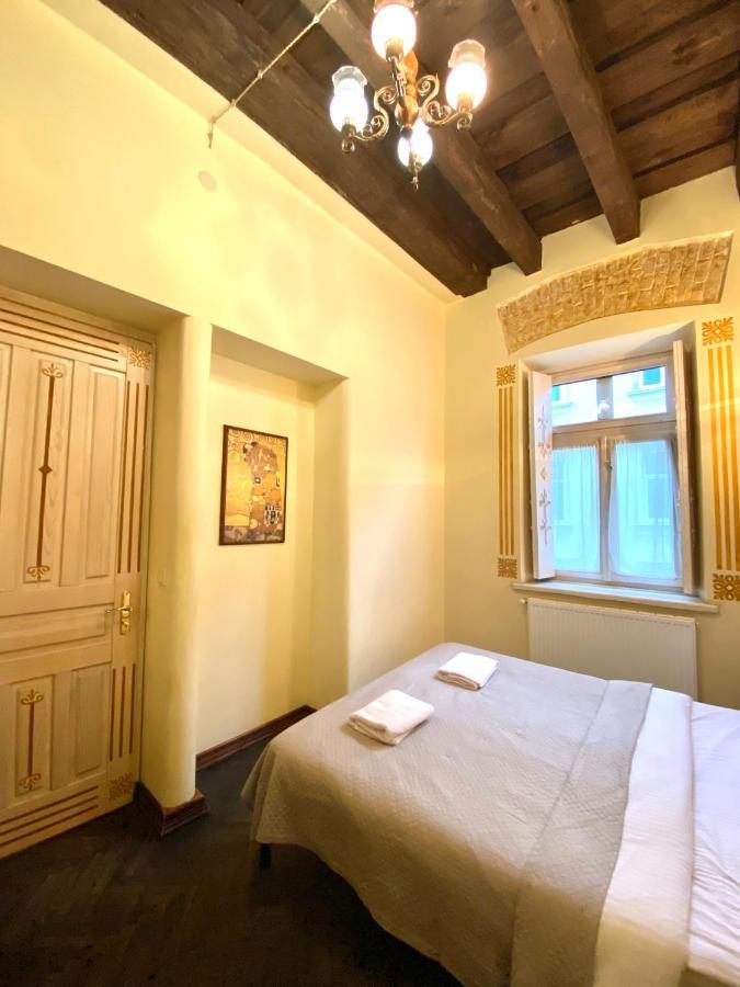 Квартира Подобово На Вулиці Валова 21А Lviv Kültér fotó